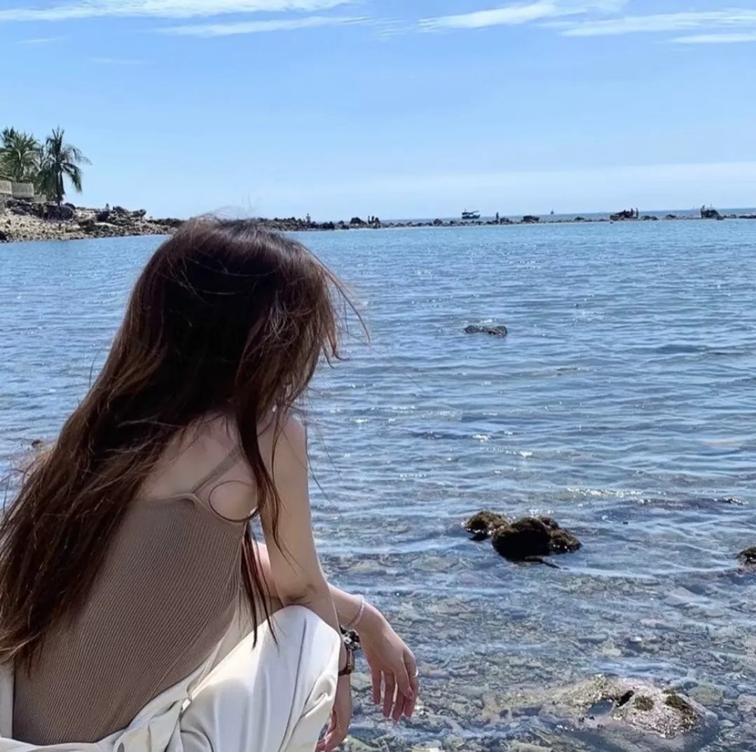 不十分好莱坞 封面